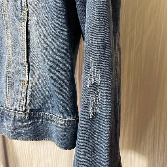Ashley Vintage Charm · Small · Cotton · Distressed Denim Jacket · New - Picture 4 of 12